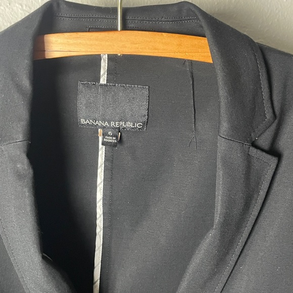 NWOT Banana Republic Lim Ponte Scho Black Stretch Blazer Size 6 - Picture 4 of 6